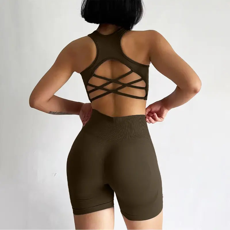 Women's 2-Piece High-Stretch Seamless Yoga Set - Quick-Dry Sports Bra and Shorts for Activewear and Fitness Activities